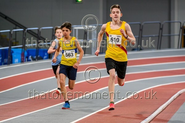 Age26SUN-927503 - Track Male Set One