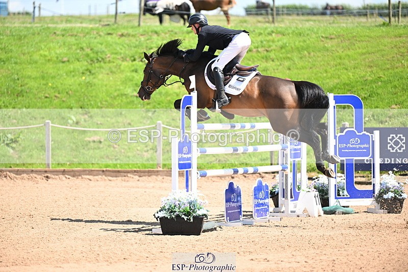 240718A-121935-05036 - Cls 1, 3 Star Small Tour 1.35m