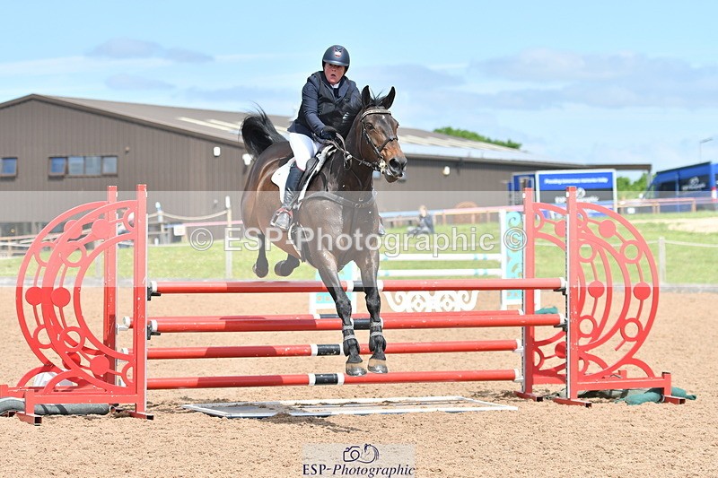 240609A-112120-04529 - Cls 17 Snr 1.05m Open