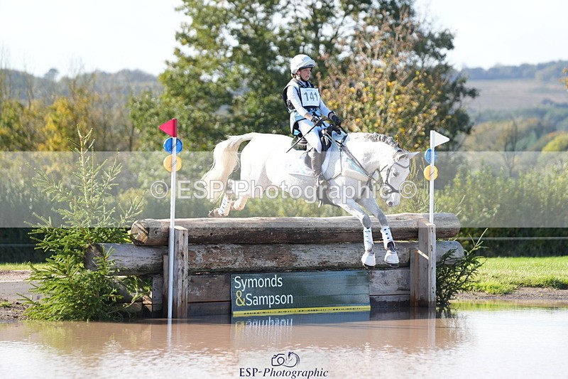 251024A-125014-10819 - B-141-Erin.Neale