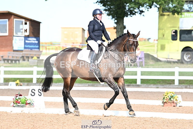 240816A-161803-06143 - 311-JANE.GREGORY-RUTHIES.DREAM