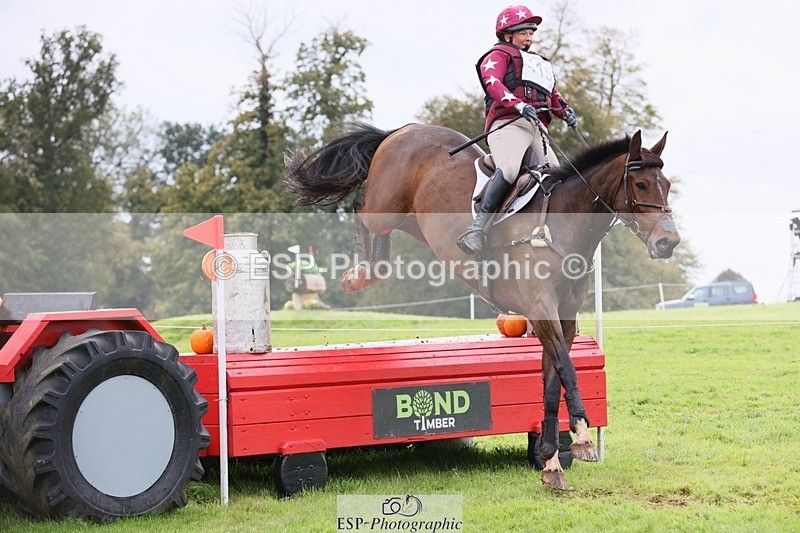 231021-130453-17092 - 415-RVS.BERLIN-Rebecca.Bush-SC+XC