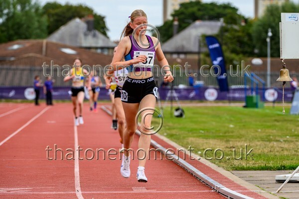 Age25SAT-925614 - Track Female Set One