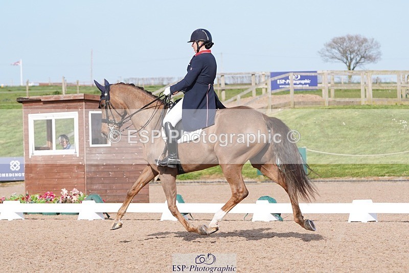 250404-162518-07700 - 138-fiona.bigwood-Donna.Bella