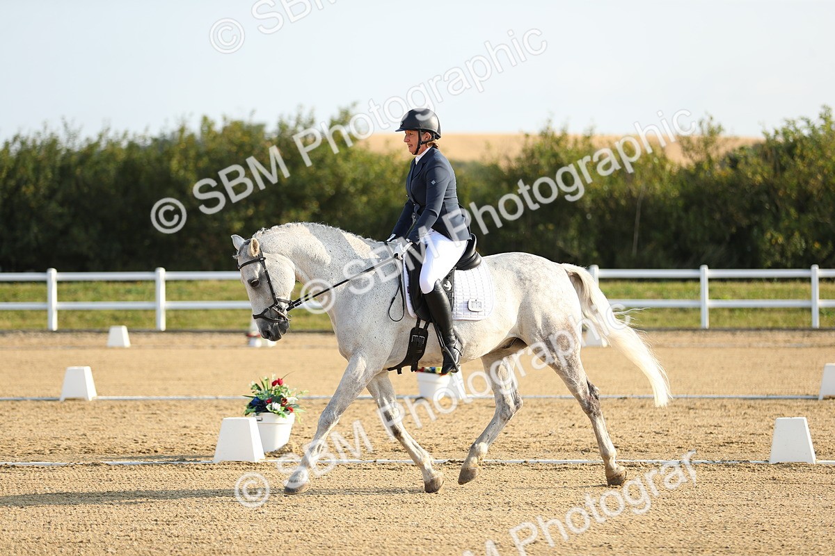 SBM_014938 - Class 13 - Novice 23 - 8,30-9.33