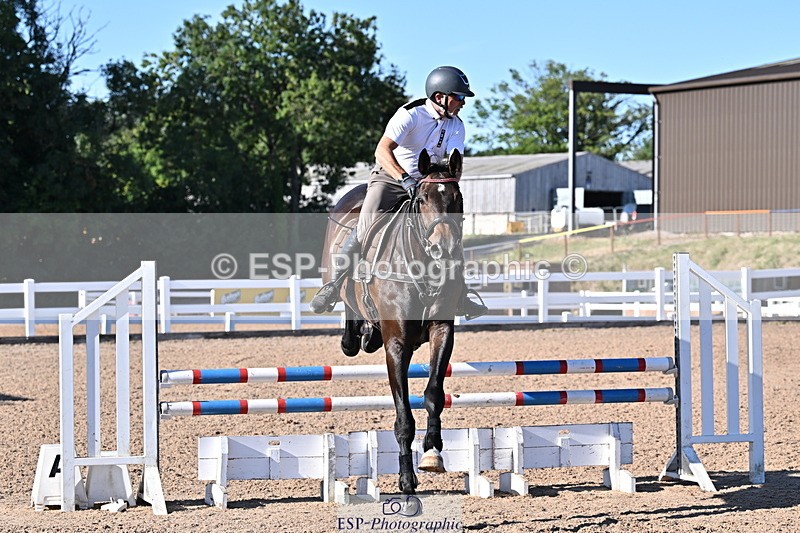 250708A-183204-00559 - 90cm Classes