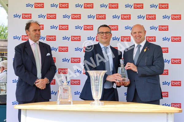 yr20082022r1-59 - Race 1 1.50pm Sky Bet & Symphony Group Strensall Stakes