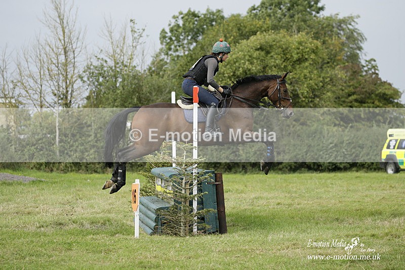  WWHT 031021 3647 - Intermediate Pairs (0.90m) 03/10/21