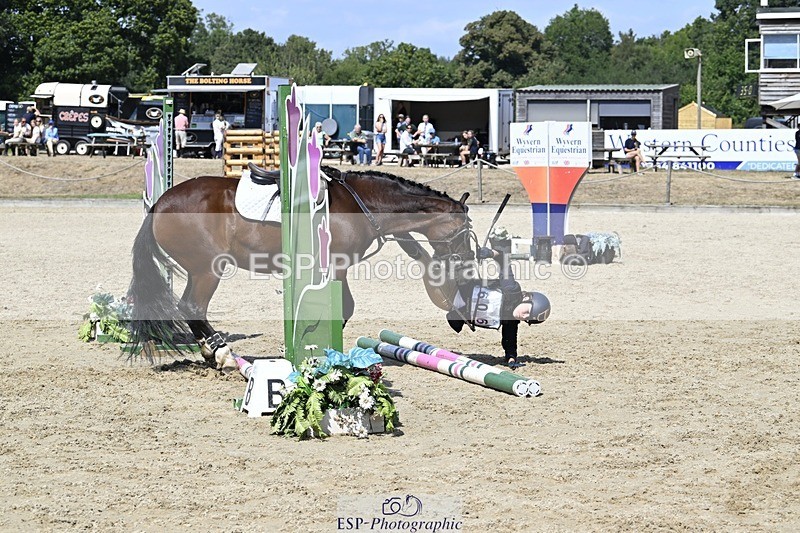 250823A-132158-30419 - PC70 Jump Off