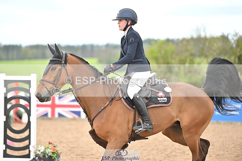 240419A-135819-08376 - Cls 18, 1 Star Silver Tour 1.20m