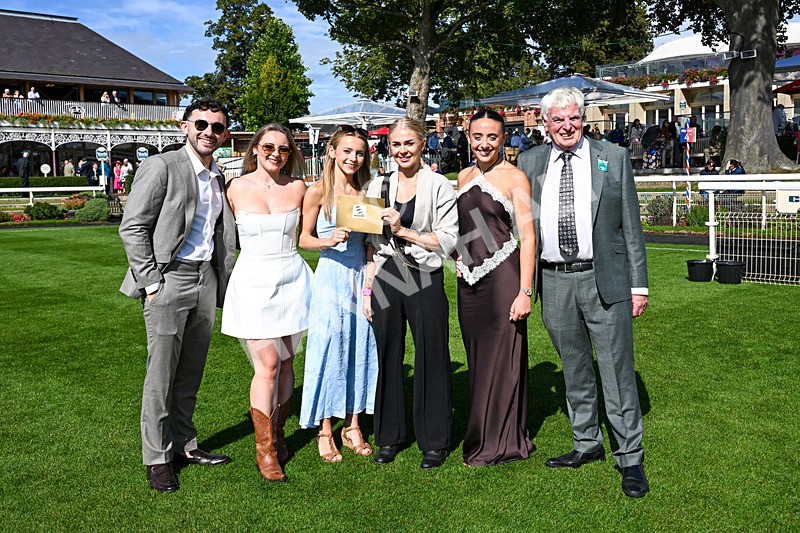 060926-Race 3-Moon Chime-9371 - Race 3 2.40pm Hanson Springs Stayers Handicap