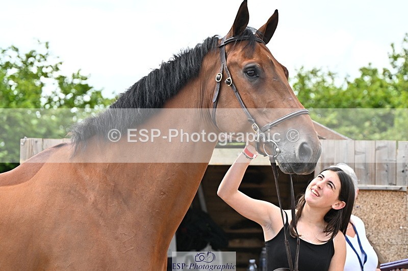 240718A-105323-01923 - Trot Up 2pm to 3pm - This folder is not in time order
