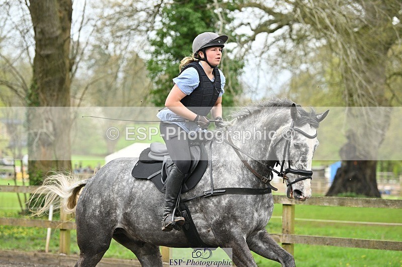 240411-114236-01112 - Group 4 XC