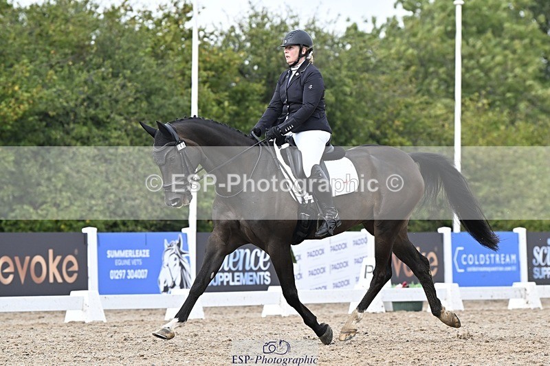 250907-153327-09152 - 049-Laura.ColeGavin.10