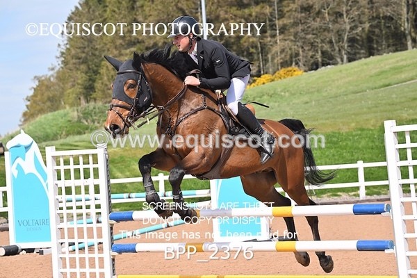 BPP_2376 - CLASS 6 - FRI - Senior Newcomers/1.10m Open
