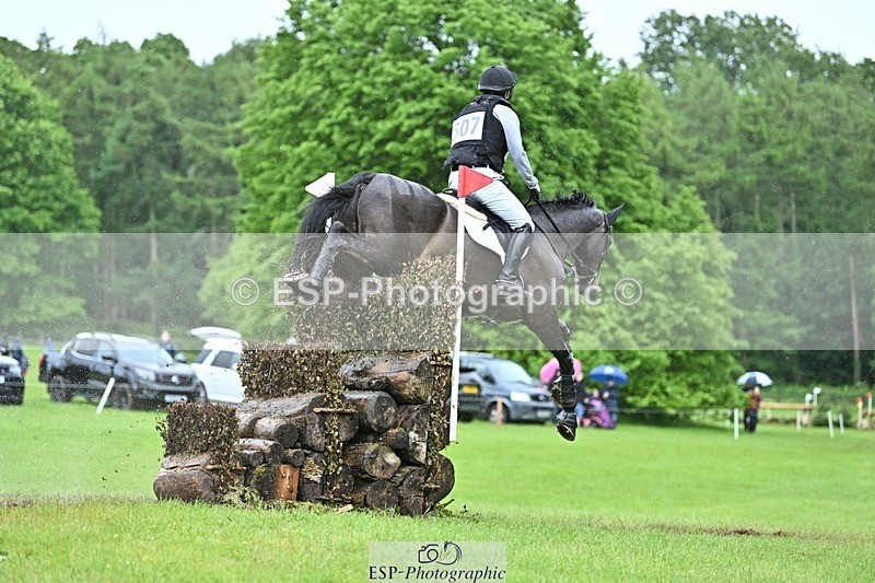 240526-143454-24085 - 507-DASSETT_ROCK_STAR-Tom_D_Crisp