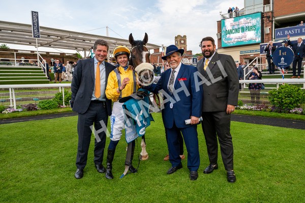 150524-Race 7-Dancing In Paris-7505 - Race 7 5.20pm Stuey Weston & Friends Getting Out Handicap
