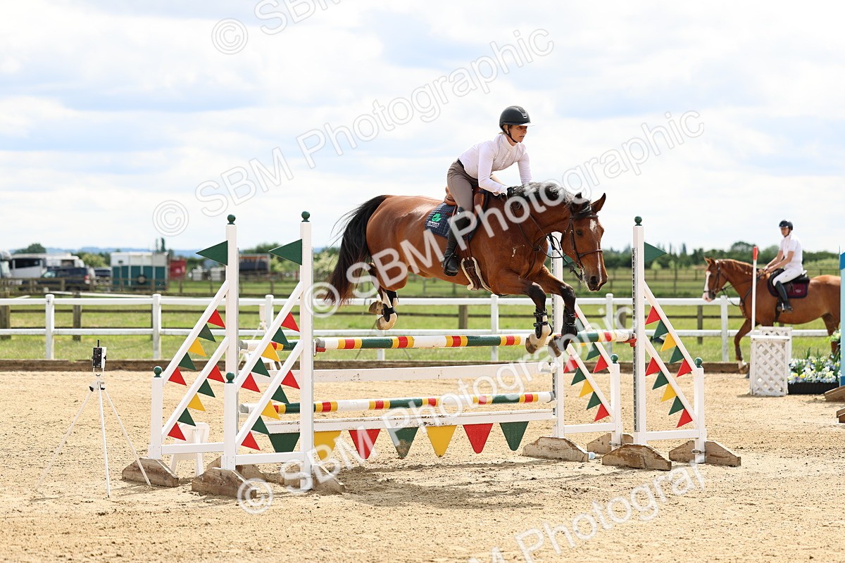 SBM_005905 - Class 19 - Senior Newcomers - 1.10m