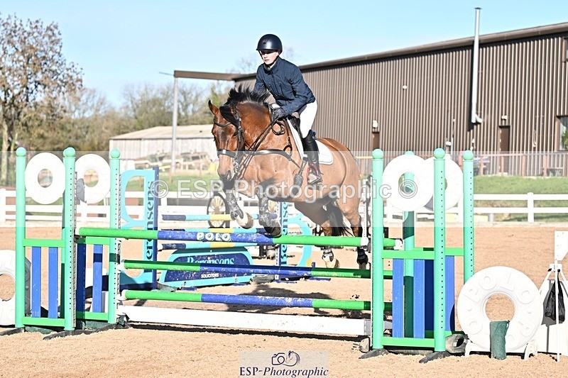 251119-133324-00476 - Cls 4 Newcomers and 1.10m Open