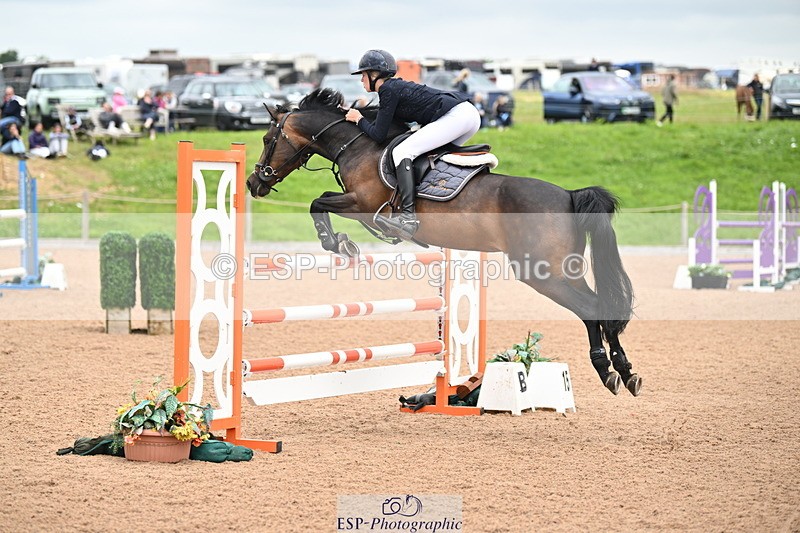 240630A-131640-13630 - Cls 25 HOYS 138cm Qualifier