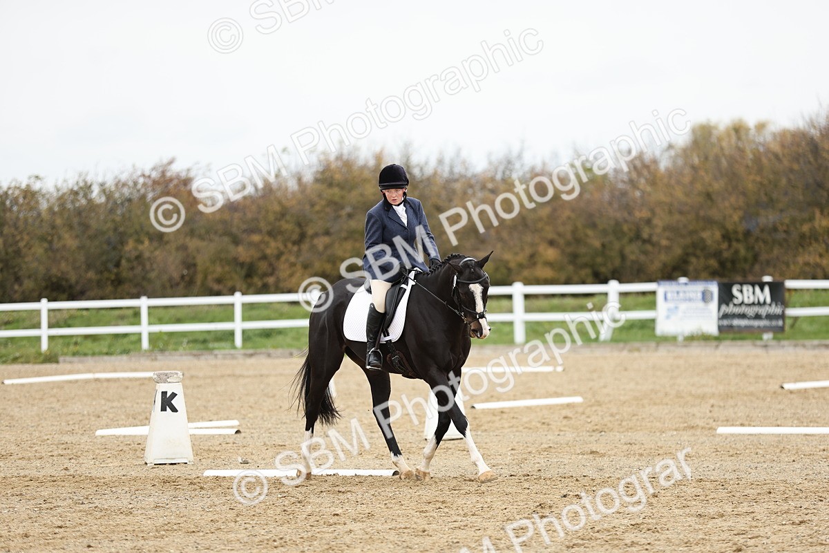 SBM_003075 - Class 8 - Novice 1