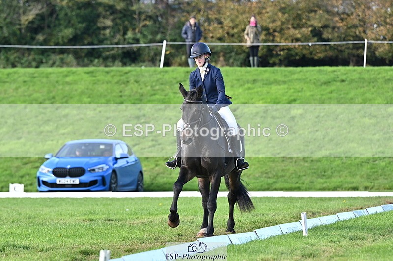 251024A-121619-09549 - F-469-Gabriella.Lucas