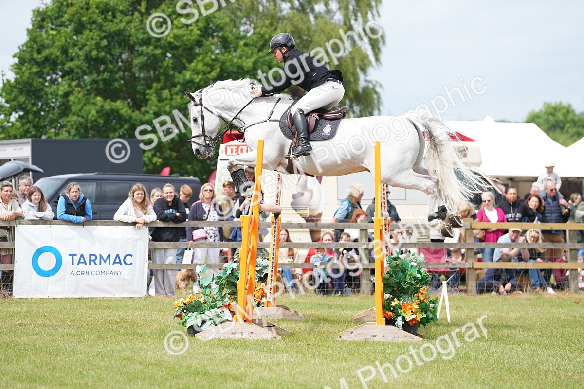 SBM_06522 - Class 202 - National 1.40m Open