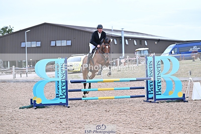 250826-191255-01373 - 1m