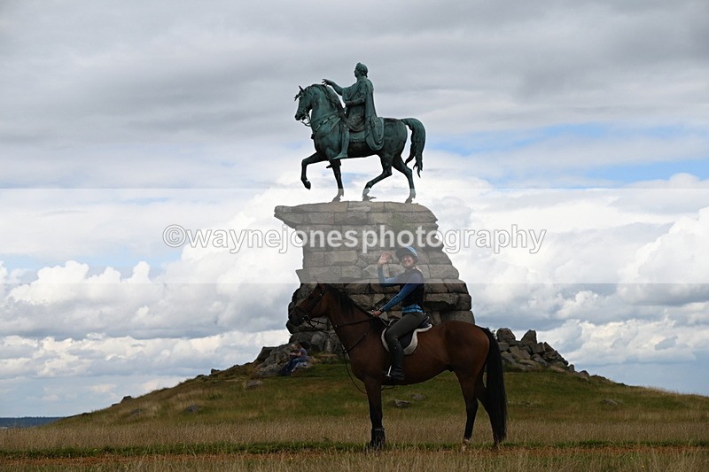 DSC_9385 - Time at Statue 14:33 to 15:10