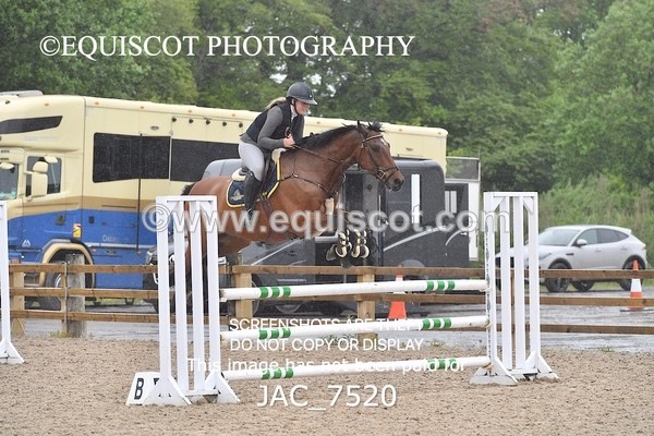 JAC_7520 - CLASS 14  Senior Newcomers/ 1.10m Open