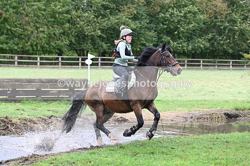 WJ6_5938 - Time at Photographer 12:31 to 12:40