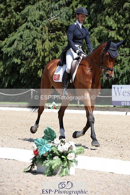 230526-133758-06364 - 367-ITAREUSO-Louisa_Lockwood-WEDTrotUp+DR