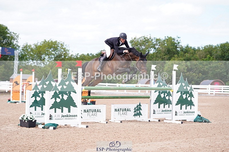 240721A-142140-18656 - Cls 32, YH 6 Yr Olds 1.30m