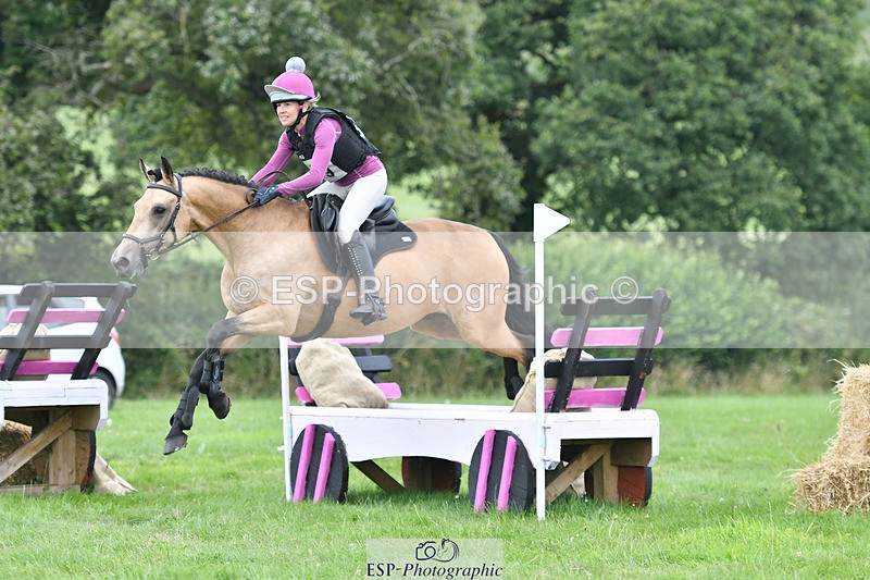 240804-162801-17399 - 619-Fiona_Lewis-BALLYANNY_BUTTONS