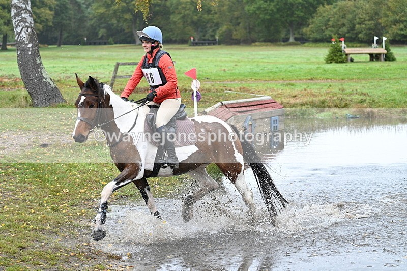 WJ7_3206 - Time 10:47 to 11:11 at the water