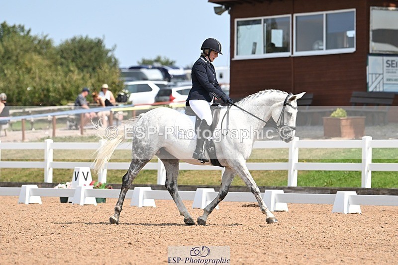 250816-125229-04583 - 075-Jackie.LimintonSaddlewood.Surprise