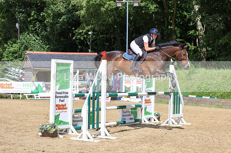 3E7A7483 - Class 8: Senior Newcomers/1.10m open