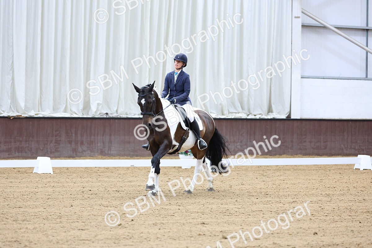 SBM_015890 - Class 15 - Novice FSM - 9.50 - 11.10