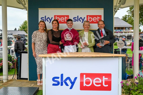 210824-Race 5-Extensio-5828 - Race 5 4.10pm Sky Bet Stayers Handicap