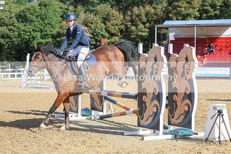 3E7A8312 - Class 4: Pony British Novice/80cm Open