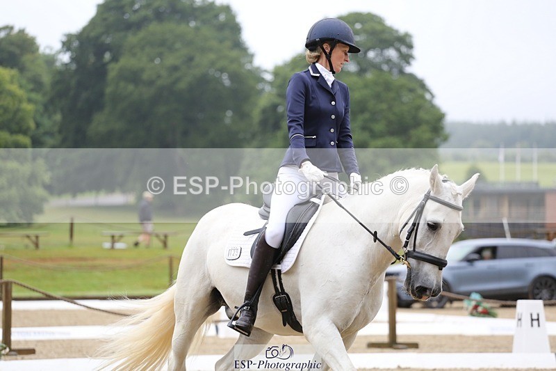 240720-101151-03876 - 125-Sarah_Browne-Domino_Star