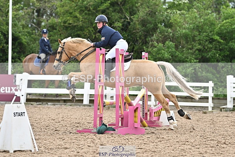 240514A-163711-00082 - 70cm