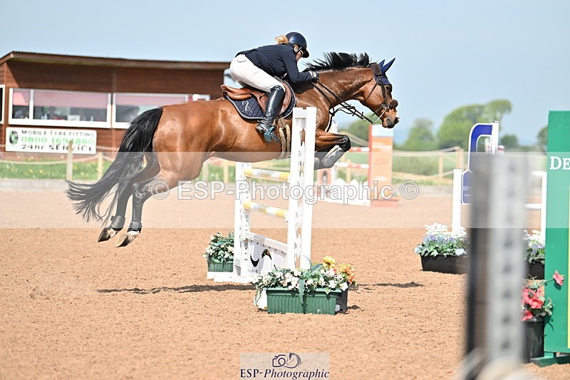 240510A-104612-05098 - Cls 21 Snr 1.20m Open