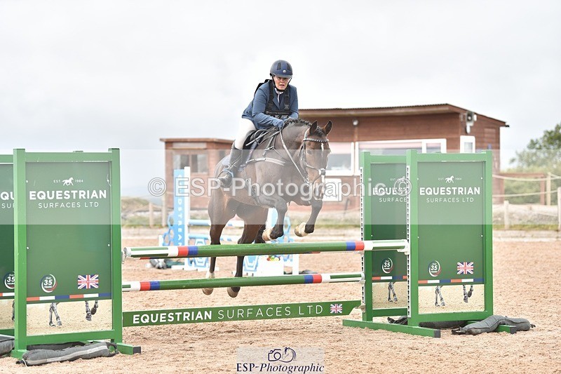 250830-113926-00680 - B-061-Lynette.Buckland