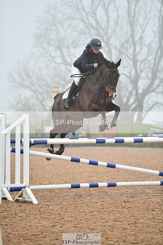 240214A-124025-00498 - Cls 4 Newcomers and 1.10m Open