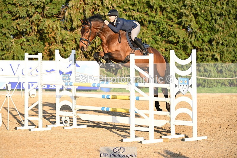 250322A-171623-03731 - Cls 14 Snr Fox & 1.20m Open