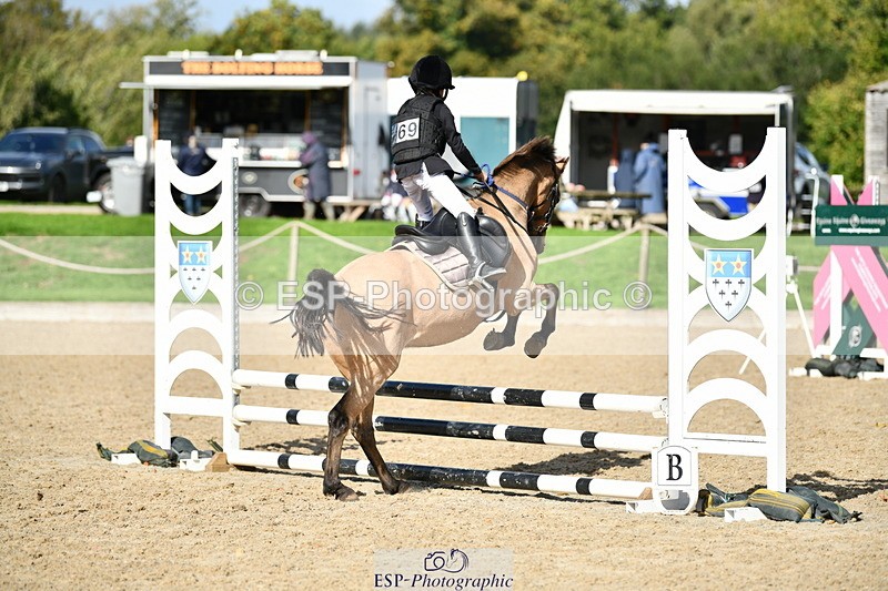 251004A-132433-01261 - Classes 6 & 7 60cm