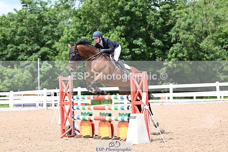 240619A-144551-00752 - Cls 4 Snr Newcomers and 1.10m Open