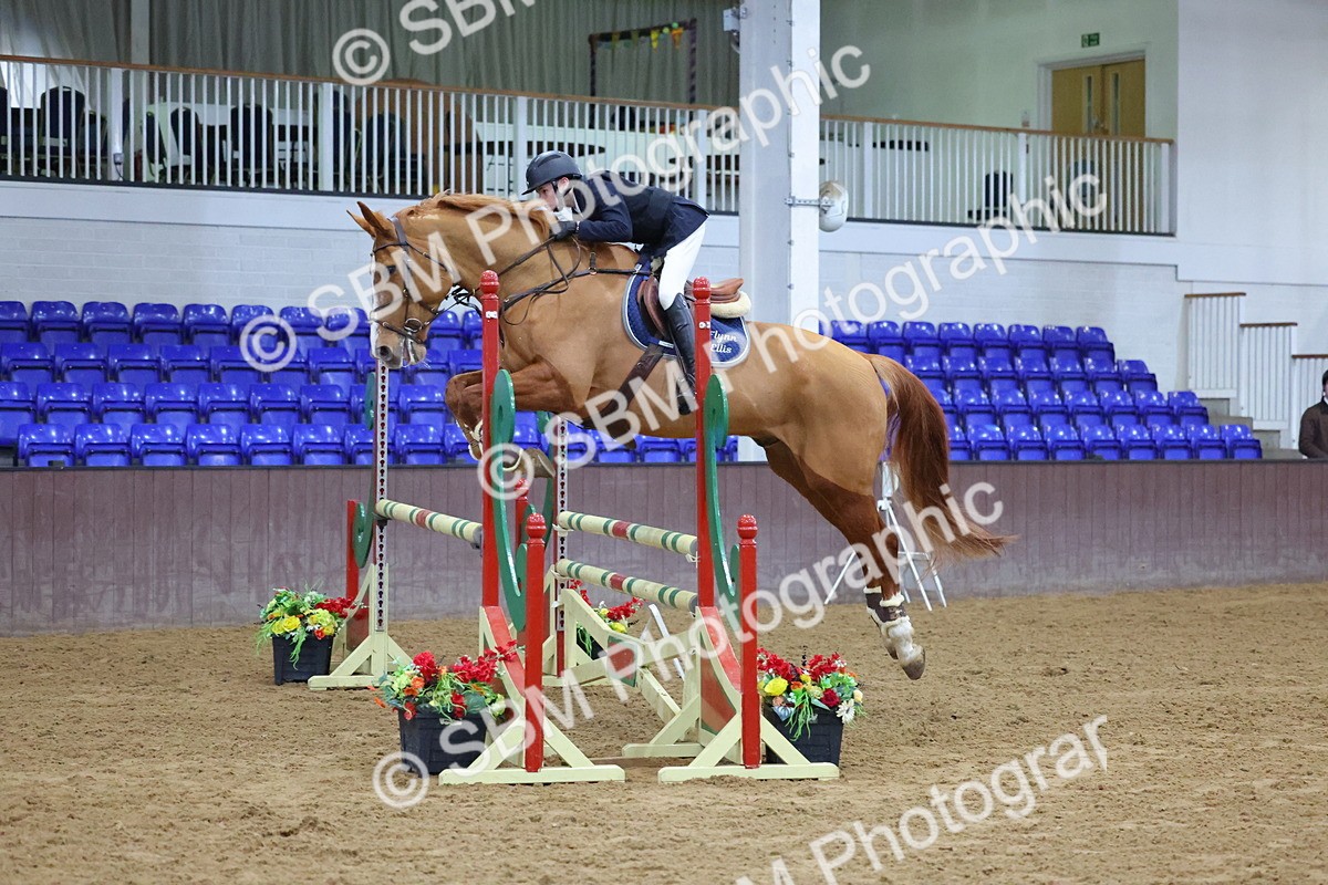 1I0A4701 - Class 9 - Senior Newcomers/ 1.10m Open
