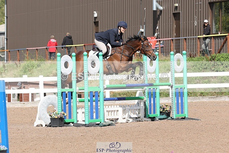 250913-141318-07292 - Cls 25 1.05m Amateur Quali